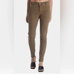Ya Ya Pants Skinny Fit Stretch Green Khaki Safari Mid Rise Cotton US 6 NWT